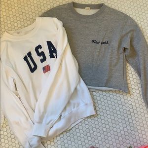 2 sweatshirts
